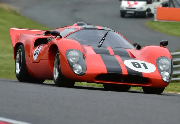 Framed Print : CM7 7489 Chris Beighton, Lola T70 MK3 B Framed Print : CM7 7489 Chris Beighton, Lola T70 MK3 B