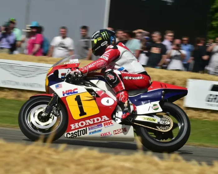 Rights Managed : CM8 8422 Freddie Spencer, John McGuinness, Honda NSR500 Rights Managed : CM8 8422 Freddie Spencer, John McGuinness, Honda NSR500