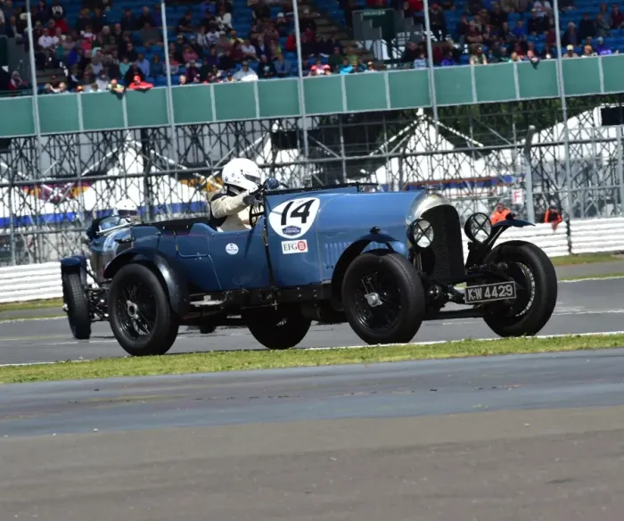Framed Print : CM9 4229 Duncan Wiltshire, Clive Morley, Bentley 3 litre Framed Print : CM9 4229 Duncan Wiltshire, Clive Morley, Bentley 3 litre