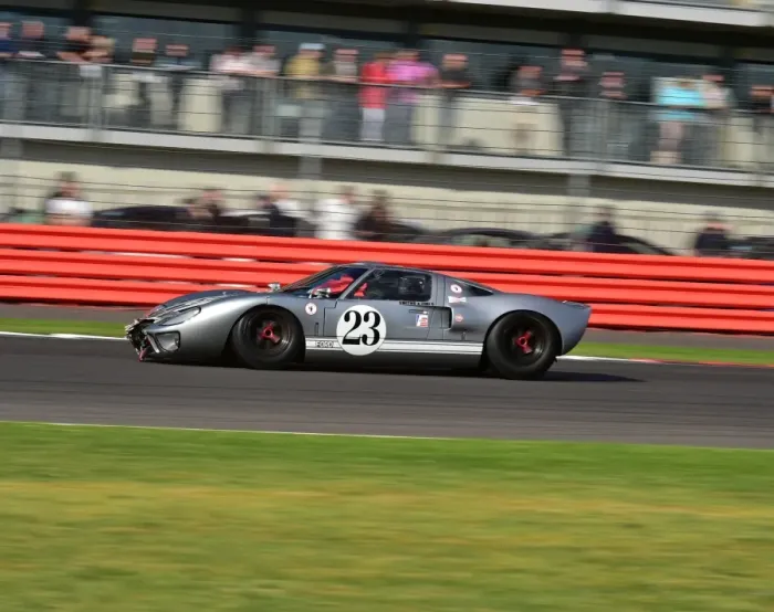 Framed Print : CM9 4791 Andrew Smith, James Cottingham, Ford GT40 Framed Print : CM9 4791 Andrew Smith, James Cottingham, Ford GT40