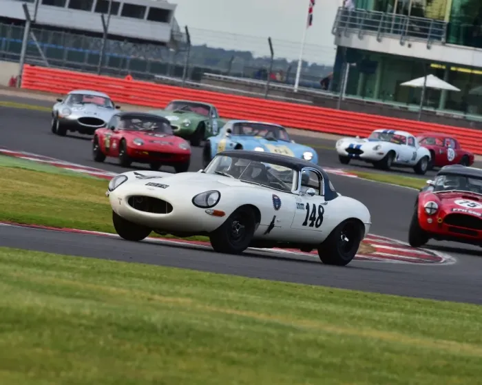 Framed Print : CM9 4952 Martin Hunt, Patrick Blakeney-Edwards, Jaguar E-Type Framed Print : CM9 4952 Martin Hunt, Patrick Blakeney-Edwards, Jaguar E-Type
