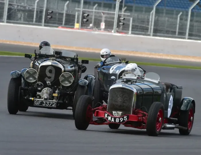 Framed Print : CM9 6813 A Bentley trio into Luffield Framed Print : CM9 6813 A Bentley trio into Luffield