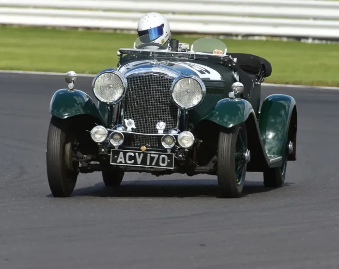 Framed Print : CM9 6915 Nigel Hudson, Bentley Derby Framed Print : CM9 6915 Nigel Hudson, Bentley Derby