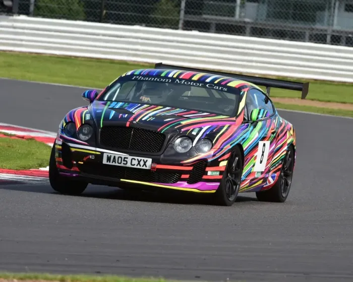 Framed Print : CM9 6952 Simon Worthington, Bentley GT Framed Print : CM9 6952 Simon Worthington, Bentley GT