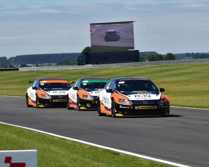 Framed Print : CM9 7618 Colin Turkington, Aron Smith, Jason Plato, Volkswagen CC Framed Print : CM9 7618 Colin Turkington, Aron Smith, Jason Plato, Volkswagen CC