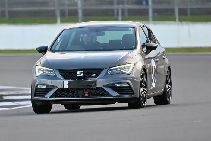 Framed Print : CZ1_0986 Gavin Hearnden, Seat Leon Cupra.jpg Framed Print : CZ1_0986 Gavin Hearnden, Seat Leon Cupra.jpg