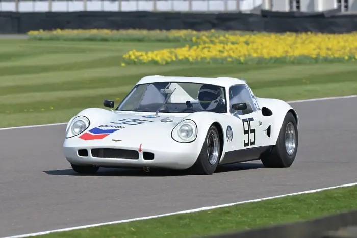 Rights Managed : CZ1_6893 Ben Mitchell, Sam Mitchell, Chevron-BMW B8.jpg Rights Managed : CZ1_6893 Ben Mitchell, Sam Mitchell, Chevron-BMW B8.jpg