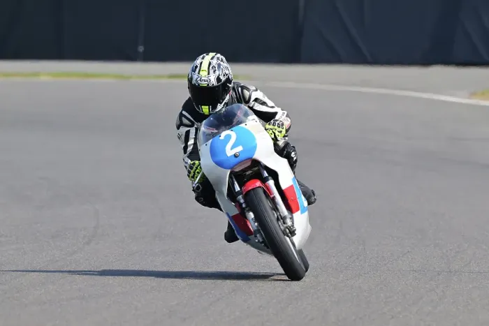 Rights Managed : CZ1_8895 Ian Bain, Yamaha TZ350F.jpg