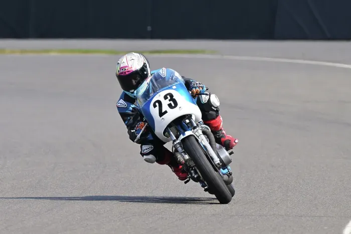 Rights Managed : CZ1_8936 Luke Hedger, Triumph Bonneville.jpg Rights Managed : CZ1_8936 Luke Hedger, Triumph Bonneville.jpg