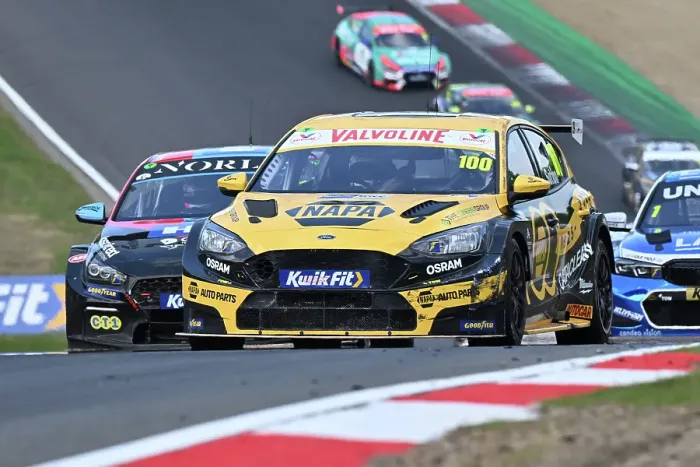 Framed Print : CZ2_4649 Ashley Sutton, Ford Focus ST, NAPA Racing UK.jpg
