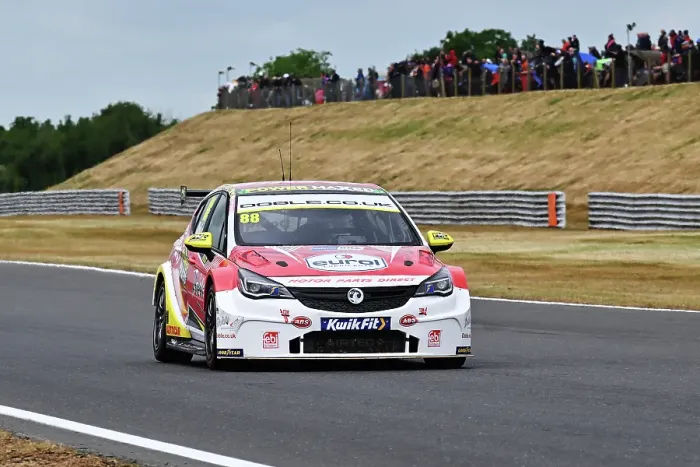 Framed Print : CZ2_5881 Mikey Doble, Vauxhall Astra, Motor Parts Direct with Power Maxed Racing.jpg