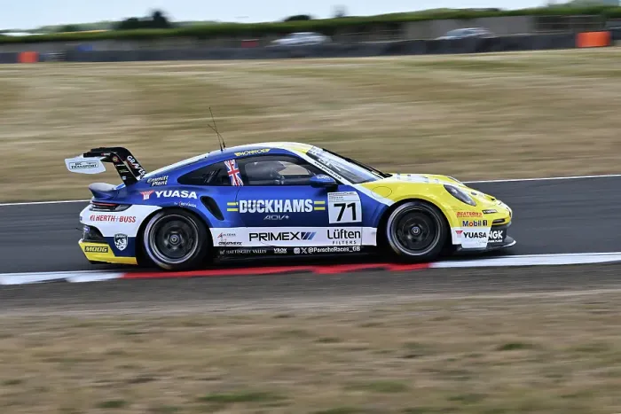 Framed Print : CZ2_6949 Max Coates, Duckhams Yuasa Racing by Graves Motorsport, Porsche 911 GT3 Cup.jpg Framed Print : CZ2_6949 Max Coates, Duckhams Yuasa Racing by Graves Motorsport, Porsche 911 GT3 Cup.jpg