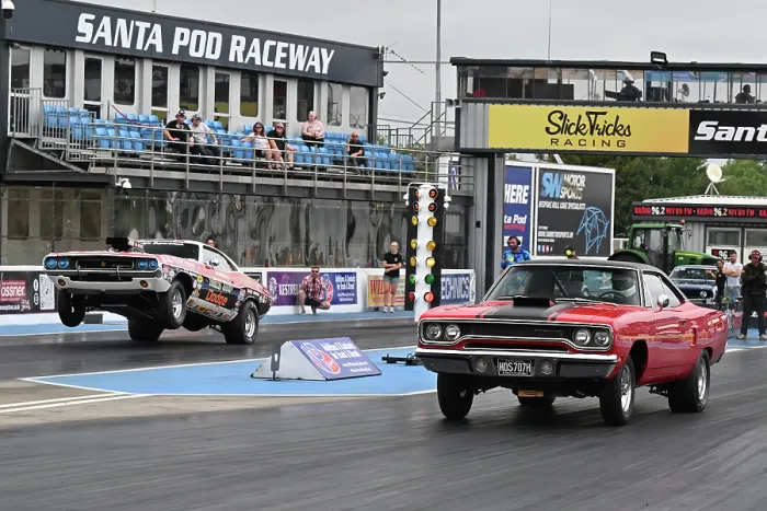 Framed Print : CZ2_9050 Richard Granger, Plymouth Roadrunner, Duncan Watts, Dodge Challenger.jpg