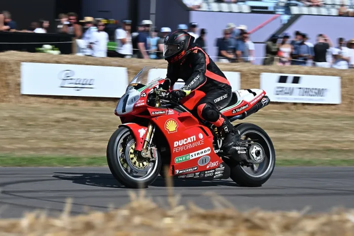 Rights Managed : CZ3_1124 Ducati 996.jpg Rights Managed : CZ3_1124 Ducati 996.jpg