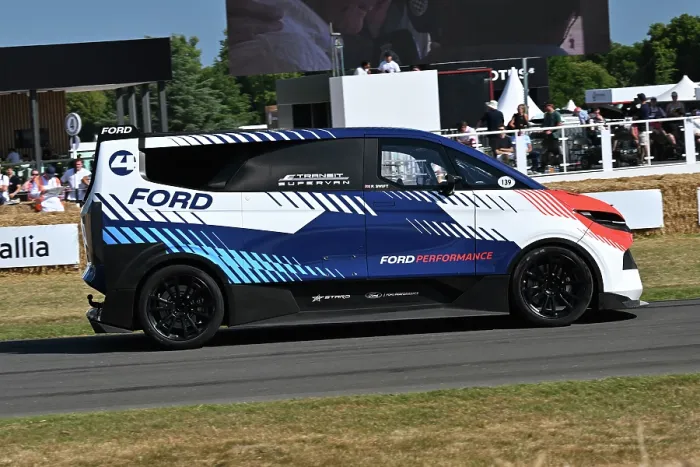 Rights Managed : CZ3_1440 Ford Supervan 4.jpg Rights Managed : CZ3_1440 Ford Supervan 4.jpg