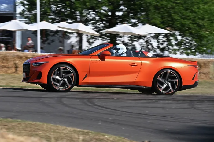 Rights Managed : CZ3_1731 Mike Sayer, Matthias Rabe, Richard Haycox, Bentley Batur Convertable.jpg