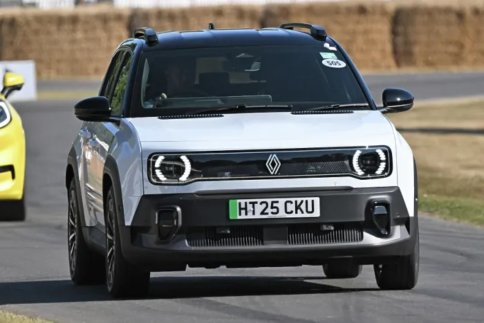 Rights Managed : CZ3_4274 Renault R4.jpg Rights Managed : CZ3_4274 Renault R4.jpg