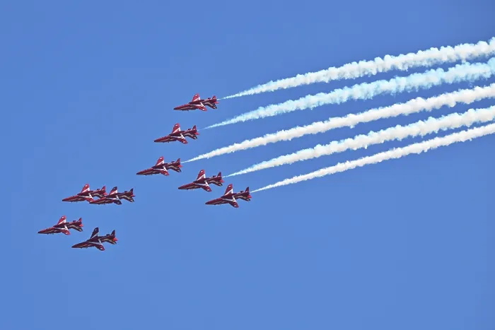 Rights Managed : CZ3_4791 RAF Red Arrows flying display.jpg Rights Managed : CZ3_4791 RAF Red Arrows flying display.jpg