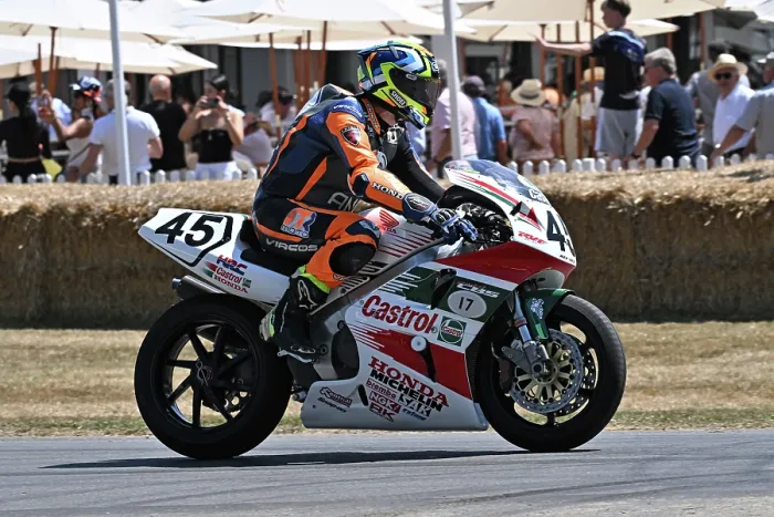 Rights Managed : CZ3_4817 Mick Loughlin, Honda RC45.jpg Rights Managed : CZ3_4817 Mick Loughlin, Honda RC45.jpg