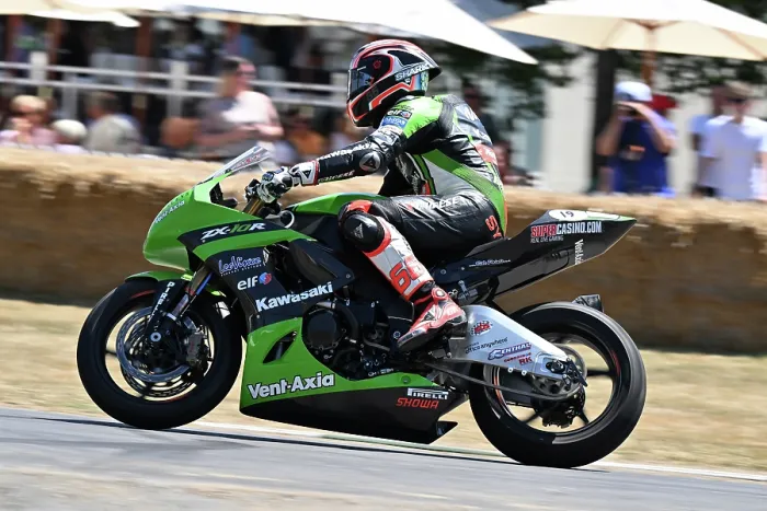 Rights Managed : CZ3_4892 Chris Riches, Kawasaki ZX-10R.jpg Rights Managed : CZ3_4892 Chris Riches, Kawasaki ZX-10R.jpg