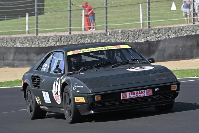Framed Print : CZ3_5380 Robin Fisk, Ferrari Mondial QV.jpg