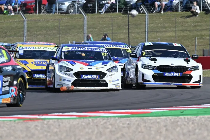 Framed Print : CZ4_0714 Dan Cammish, Ford Focus ST, NAPA Racing UK, Daryl DeLeon, BMW 330i M Sport, WSR.jpg Framed Print : CZ4_0714 Dan Cammish, Ford Focus ST, NAPA Racing UK, Daryl DeLeon, BMW 330i M Sport, WSR.jpg