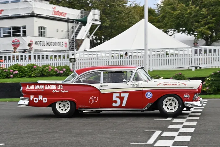 Rights Managed : CZ4_3494 Steve Soper, Alex Thistlewayte, Ford Fairlane.jpg