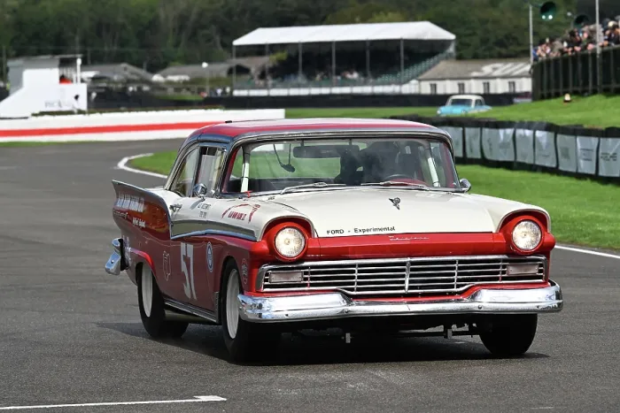 Rights Managed : CZ4_3611 Steve Soper, Alex Thistlewayte, Ford Fairlane.jpg Rights Managed : CZ4_3611 Steve Soper, Alex Thistlewayte, Ford Fairlane.jpg