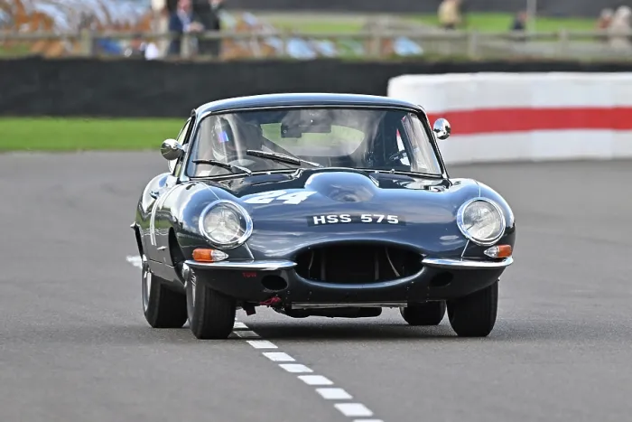 Rights Managed : CZ4_4036 Katarina Kyvalova, Jon Minshaw, Jaguar E-Type.jpg Rights Managed : CZ4_4036 Katarina Kyvalova, Jon Minshaw, Jaguar E-Type.jpg