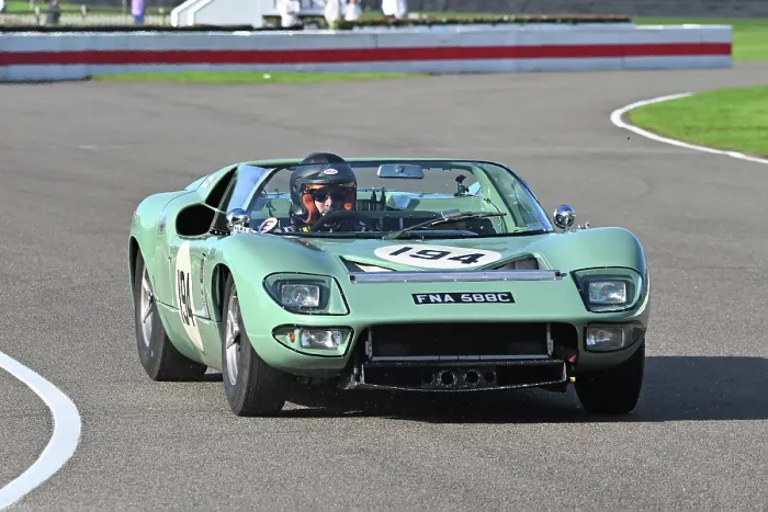 Rights Managed : CZ4_7098 Pedro Macedo Silva, Ford GT40 Roadster.jpg