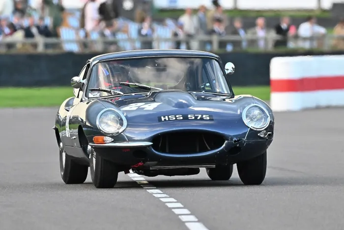Rights Managed : CZ4_7265 Katarina Kyvalova, Jon Minshaw, Jaguar E-Type.jpg Rights Managed : CZ4_7265 Katarina Kyvalova, Jon Minshaw, Jaguar E-Type.jpg