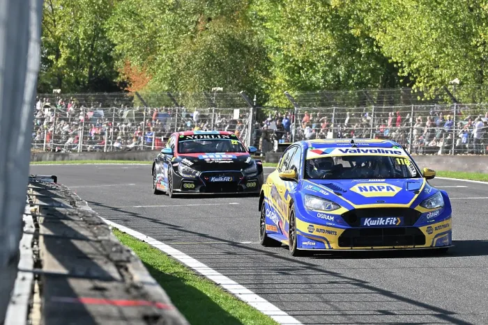 Framed Print : CZ5_1711 Ashley Sutton, Ford Focus ST, NAPA Racing UK.jpg