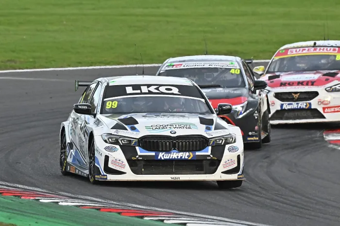 Framed Print : CZ5_2587 Charles Rainford, BMW 330i M Sport, LKQ Euro Car Parts Racing with WSR.jpg Framed Print : CZ5_2587 Charles Rainford, BMW 330i M Sport, LKQ Euro Car Parts Racing with WSR.jpg