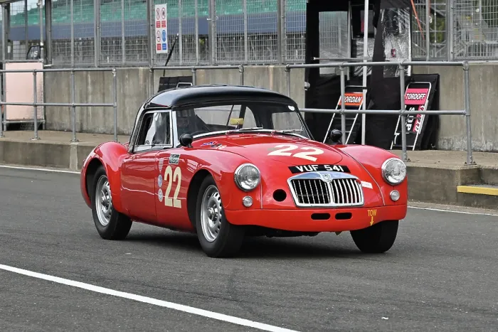 Framed Print : CZ5_2616 Nicola Burnside, Bond, MG A.jpg Framed Print : CZ5_2616 Nicola Burnside, Bond, MG A.jpg