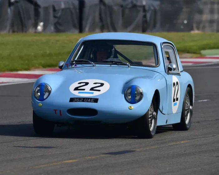 Framed Print : Historic Road Sports Championship, HSCC, Season Opener, Saturday, 30th March 2019
