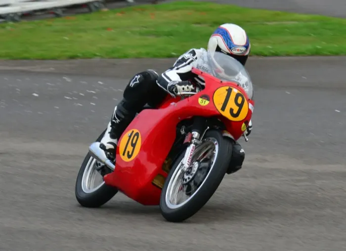 Rights Managed : Wayne Gardner, Luke Notton, Matchless G50, Goodwood Revival 2013 Rights Managed : Wayne Gardner, Luke Notton, Matchless G50, Goodwood Revival 2013