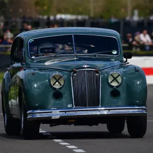 CJ10 5592 Tom Harris, Jaguar MKVII