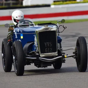 CJ10 7075 Paul Baker, réplica de TT Frazer Nash. CJ10 7075 Paul Baker, réplica de TT Frazer Nash.
