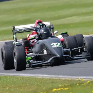 CJ10 8605 Terry Clark, Van Diemen RF00 CJ10 8605 Terry Clark, Van Diemen RF00
