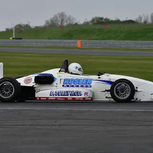 CJ10 8633 Bryn Tootell, Van Diemen RF01 CJ10 8633 Bryn Tootell, Van Diemen RF01