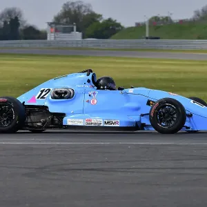 CJ10 8637 Phil Davis, Van Diemen RF98 CJ10 8637 Phil Davis, Van Diemen RF98