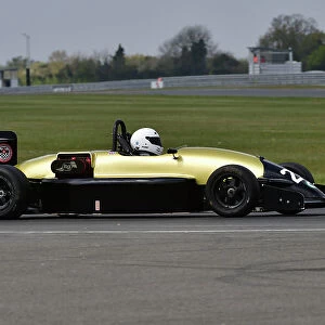 CJ10 8640 Robin Dawe, Formula Vauxhall Lotus