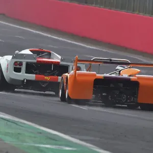 CJ11 0375 Nick Sleep, Lola T70 MK3, Simon Watts, Chevron B26 CJ11 0375 Nick Sleep, Lola T70 MK3, Simon Watts, Chevron B26