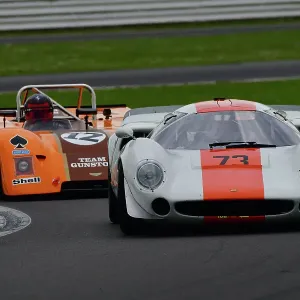 CJ11 0446 Nick Sleep, Lola T70 MK3, Jamie Thwaites, Chevron B19 CJ11 0446 Nick Sleep, Lola T70 MK3, Jamie Thwaites, Chevron B19