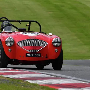 Masters Historic Festival - Brands Hatch - 28th/29th May 2022 Framed Print Collection: Equipe Libre