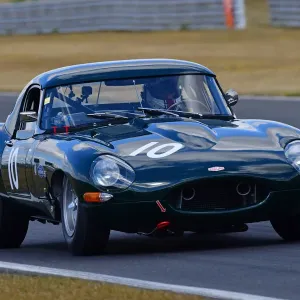 CJ11 6693 Lucas Bscher, Adrian Medeiros, Andrew Bentley, Jaguar E-Type CJ11 6693 Lucas Bscher, Adrian Medeiros, Andrew Bentley, Jaguar E-Type