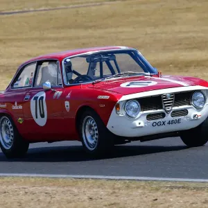 CJ11 6824 Richard Norris, Alfa Romeo Sprint GT CJ11 6824 Richard Norris, Alfa Romeo Sprint GT