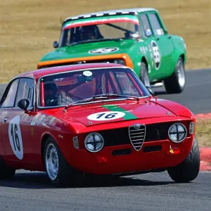 CJ11 6825 James Colburn, Alfa Romeo Giulia Sprint GT CJ11 6825 James Colburn, Alfa Romeo Giulia Sprint GT