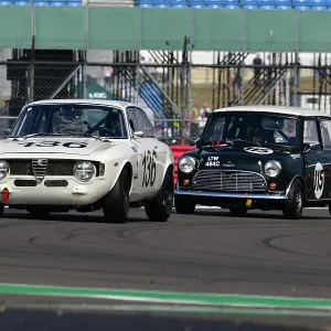 CJ11 8252 Allan Thom, Alfa Romeo Giulia Sprint GTA, Graham Churchill, Austin Mini Cooper S CJ11 8252 Allan Thom, Alfa Romeo Giulia Sprint GTA, Graham Churchill, Austin Mini Cooper S