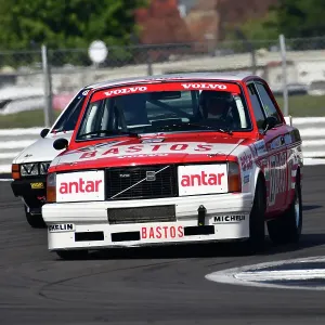 CJ11 8301 John Young, James Young, Volvo 242 CJ11 8301 John Young, James Young, Volvo 242
